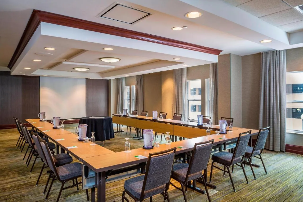 Courtyard By Marriott Norfolk Downtown Hotel